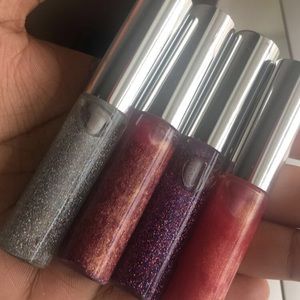 4 Bundles of Lip Gloss